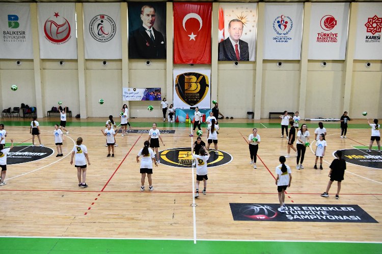 Yaz spor okulları 20 ilçeye yayıldı -