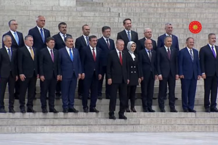 Yeni Kabine Anıtkabir'i ziyaret etti -