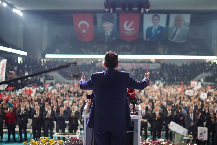 Yeniden Refah depremzede adaydan ücret almayacak -