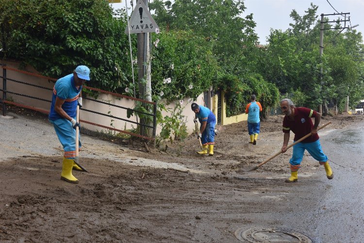 Yıldırım'da yağmur mesaisi -