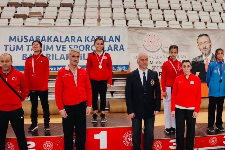 Yıldızlar Ligi'nde Rizeli 3 karateci yarı finalde -