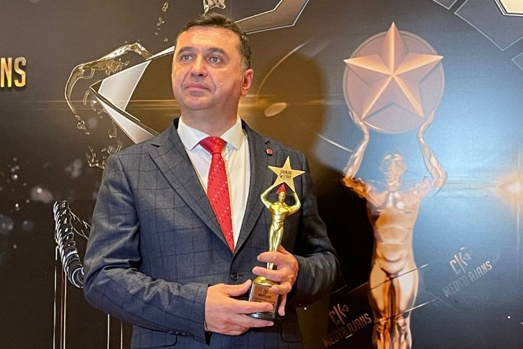 Yılın En İyi Evcil Hayvan Yara Bakım ve Destek Ürünü Ödülü WinPet firmasının oldu -