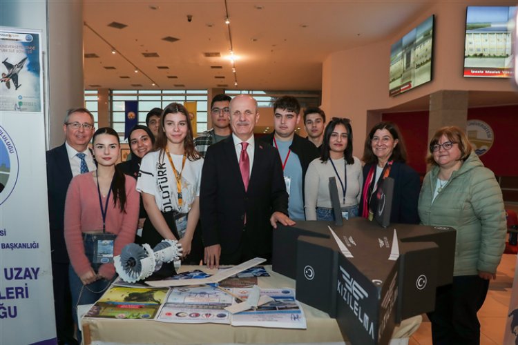 YÖK Başkanı Erol Özvar, öğrencilerle buluştu -