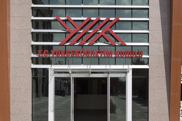 YÖK: Depremde etkilenen üniversitelilerden ücret alınmayacak -