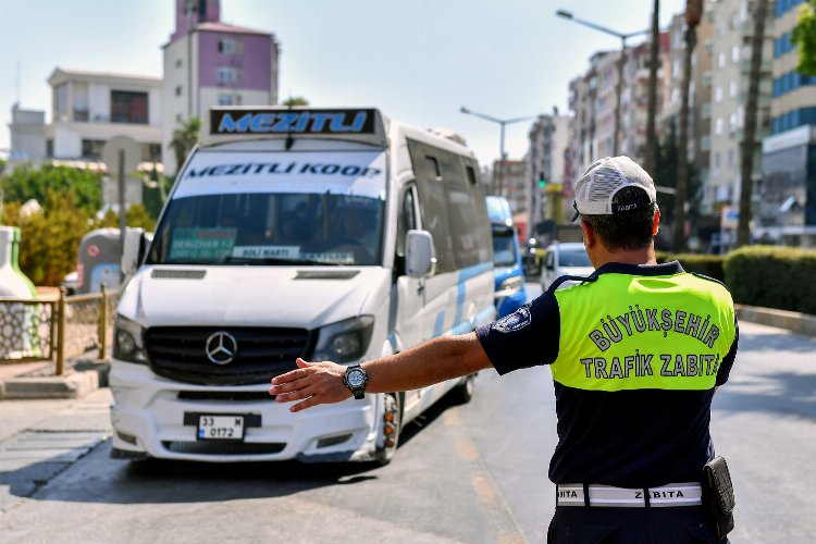 Zabıta minibüslere fırsat vermiyor -