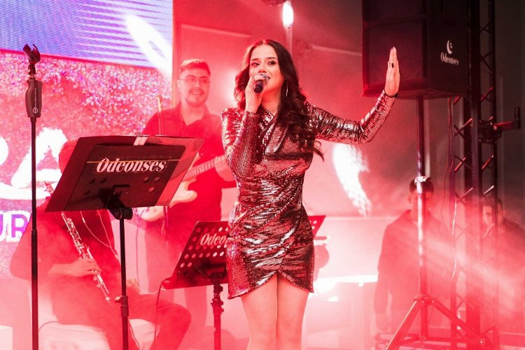 Zehra'dan yeni şarkı müjdesi -