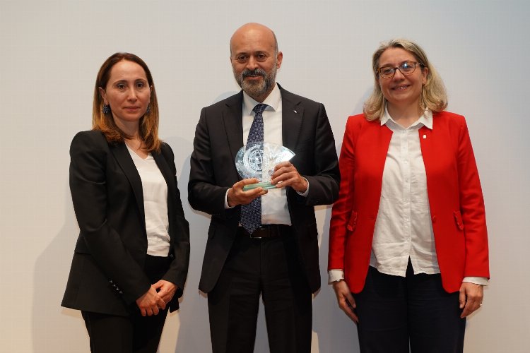 Zirvede 'Düşük Karbon Kahramanı' seçildi -