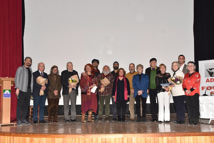 İzmir Foça'da Attila İlhan anıldı -