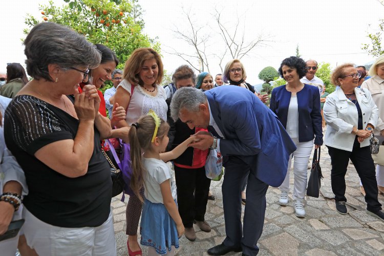 İzmir Güzelbahçe Belediyesi'nde erken bayramlaşma -