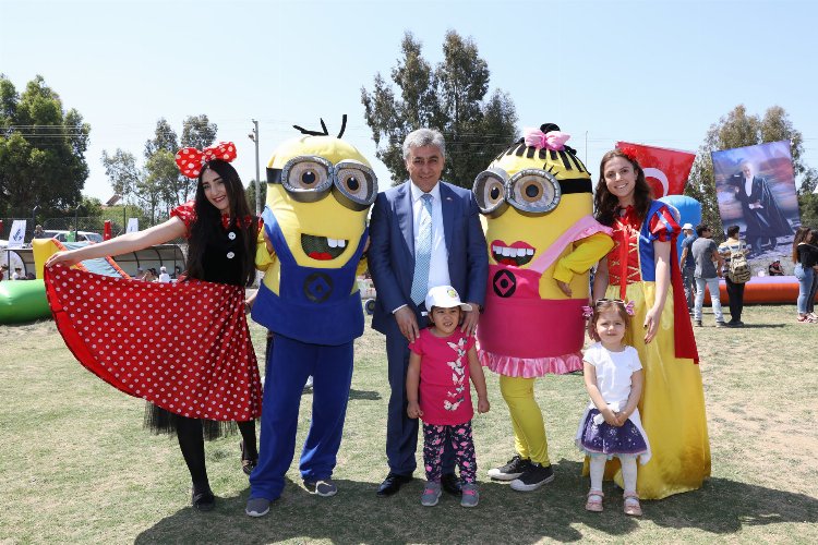 İzmir Güzelbahçe'de çocuk şenliği -