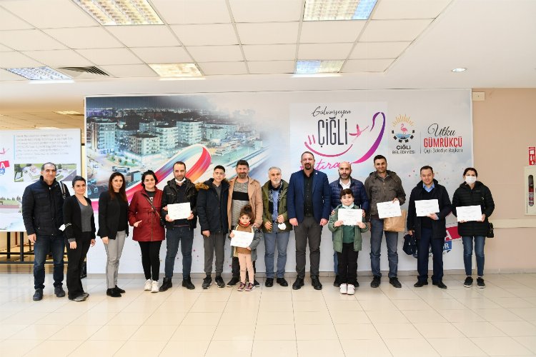İzmir Çiğlili babalar sertifikalarını aldı -
