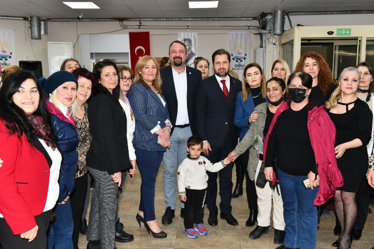 İzmir Çiğlili kadınlar ses yükseltti: İstanbul Sözleşmesi geri gelmeli -