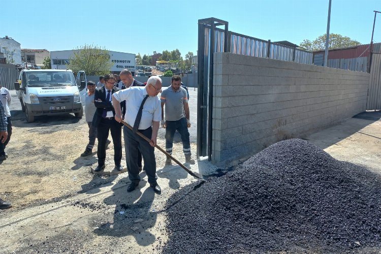 İzmir Karabağlar'a “Sıfır Atık Merkezi” yapılıyor -