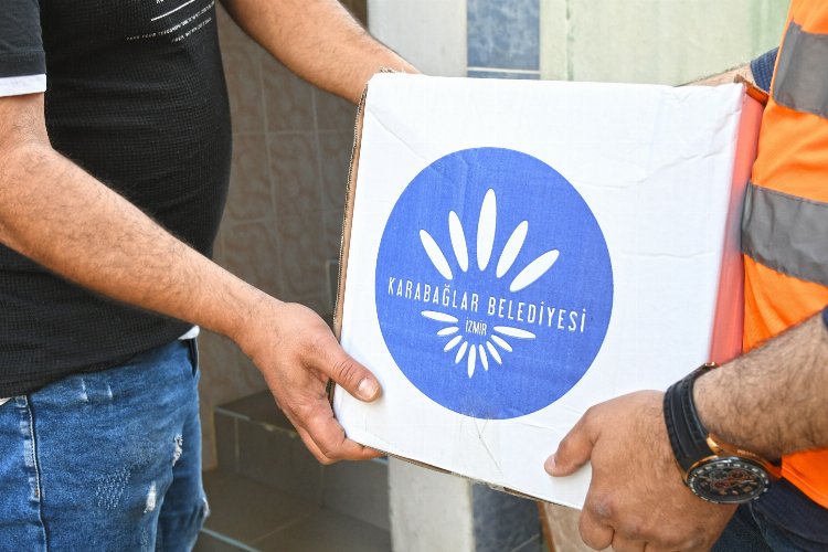 İzmir Karabağlar Belediyesi'nden Ramazan'da örnek dayanışma -