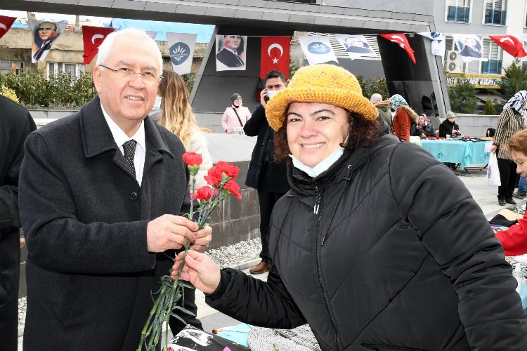 İzmir Karabağlar'da “Kadın Emeği Kermesi” -