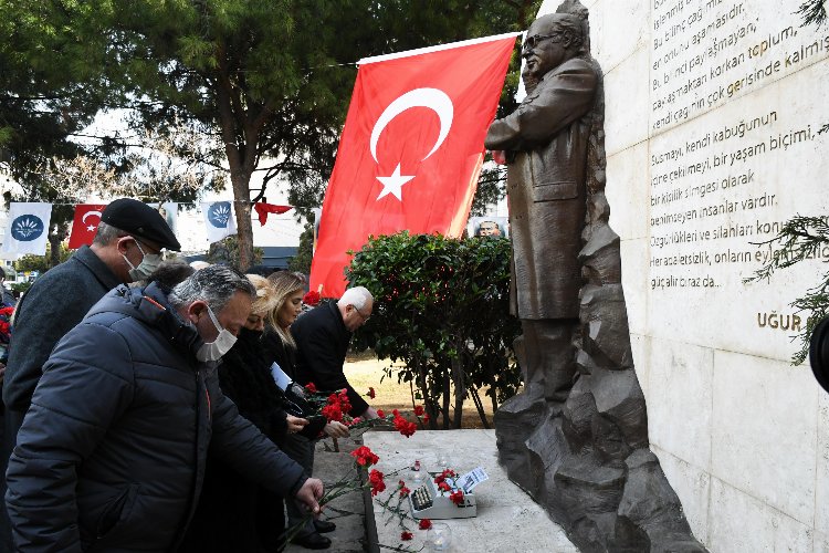 İzmir Karabağlar Uğur Mumcu'yu özlemle andı -