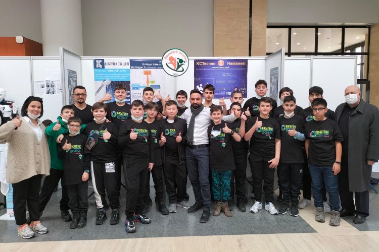 İzmir Kocatürklü öğrencilerden robot yarışmasında iki büyük başarı -