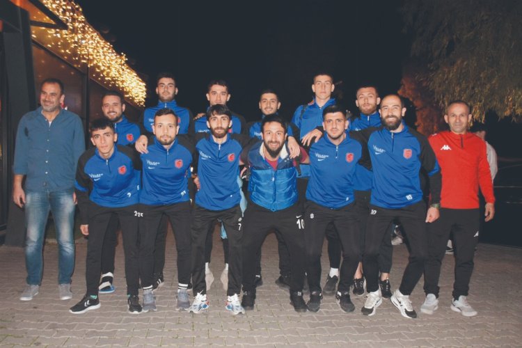 İzmir Manavkuyu'nun gözü Play Off’ta -