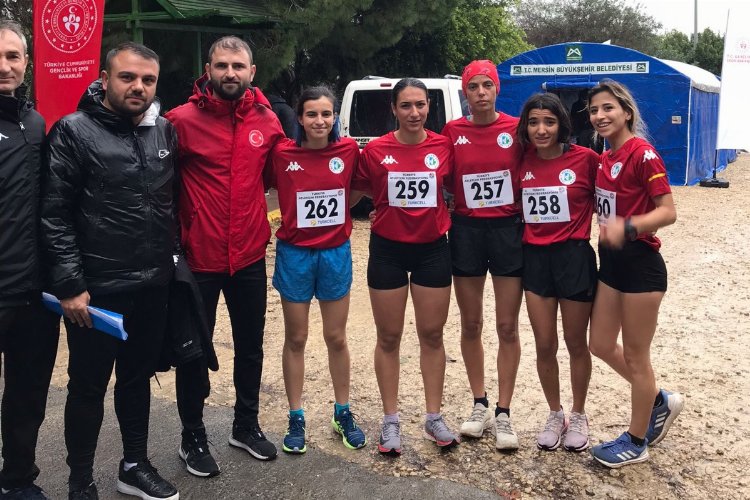 İzmit'in kadın atletleri Süper Lig'de -