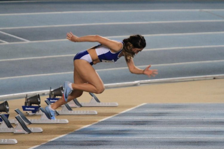 İzmitli atletler Turkcell Salon Olimpik Deneme Yarışları’nda piste çıktı -