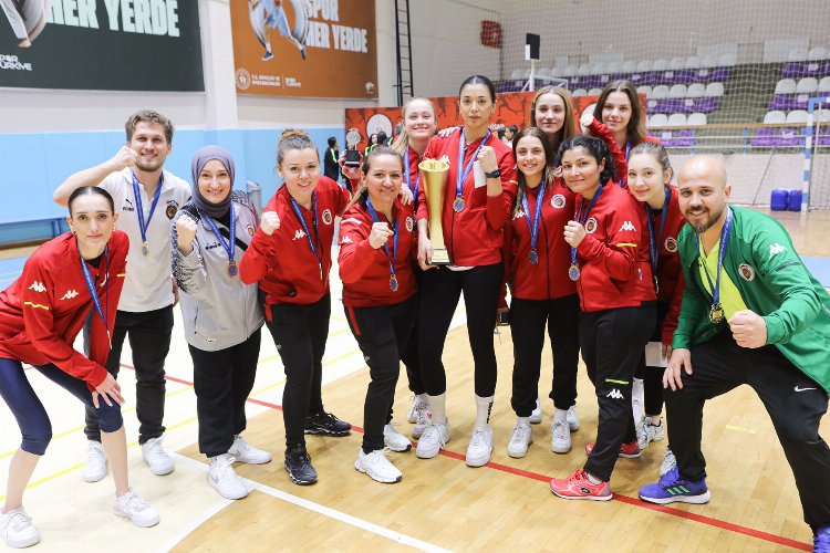 Üç kez üst üste Türkiye Şampiyonu oldular -