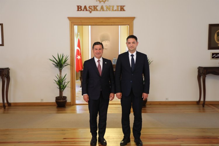 Ukrayna Antalya Konsolosu’ndan Başkan Aras’a ziyaret -