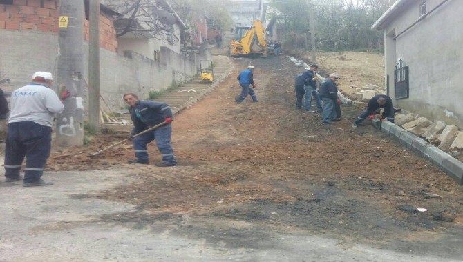 DİLOVASINDA ÜST YAPI ÇALIŞMALARINA DEVAM