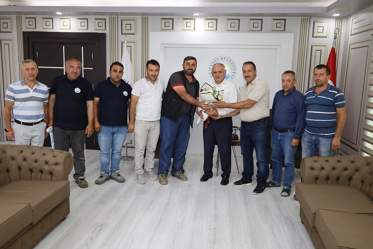 Yahyalı Belediyesi işçilerinden Öztürk'e zam teşekkürü -