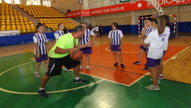 YAZ OKULLARI EĞLENCE TADINDA