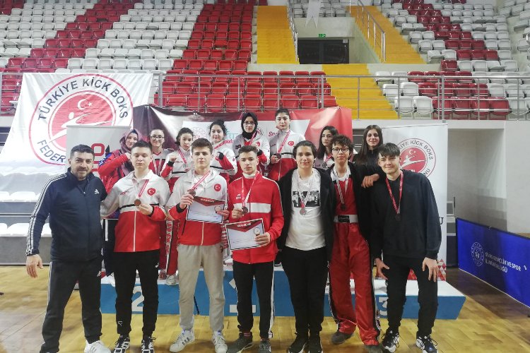 Yiğido diyarında 'Kick Boks'ta Bursa başarısı -
