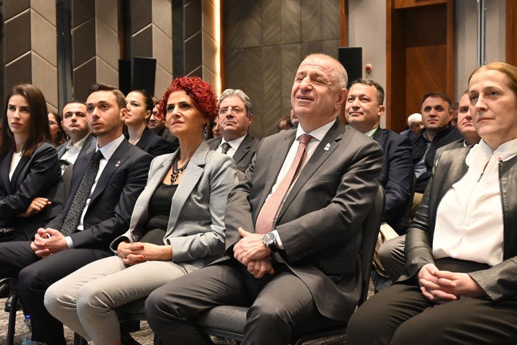 Zafer Partisi: EYT’lilerin parası Suriyelilere yardım olarak harcanıyor -