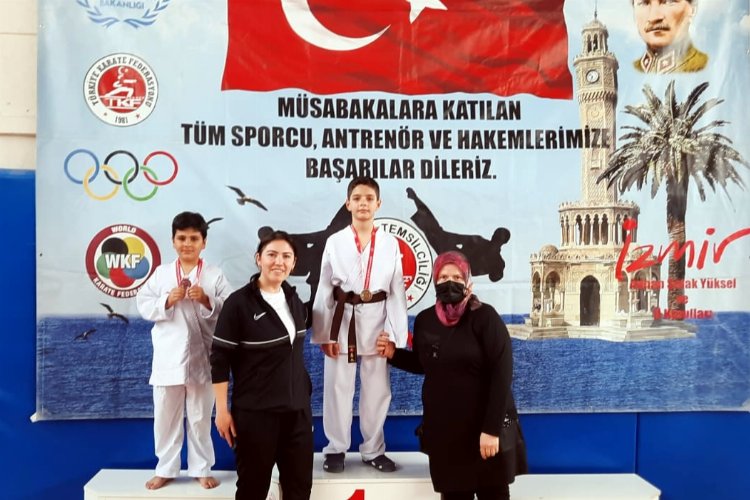İzmir Aliağa’ya 1 altın, 8 gümüş ve 6 bronz aadalya -