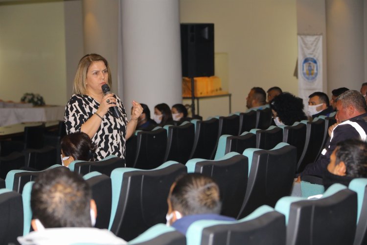İzmir Efes Selçuk Belediyesi'nde 'Toplumsal Cinsiyet Eşitliği' eğitimleri başladı -