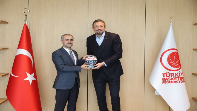 Başkan Çiftçi’den, Hidayet Türkoğlu’na ziyaret