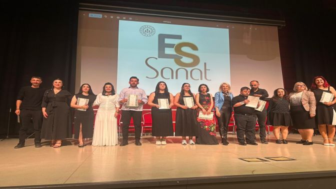 Es Sanat Kişisel Gelişim Kursu Sahne Zamanı Dedi