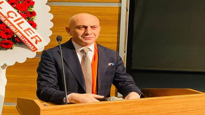 Gebze Esnaf ve Sanatkârlar Odası’nda Alper Demir Güven Tazeledi